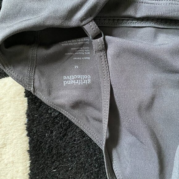 Girlfriend Collective Smoke (Grey) Undress - Size M - Picture 4 of 4